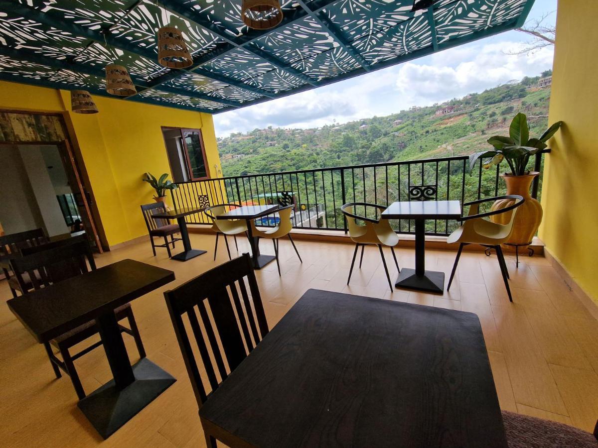 Cactus Creek Hotel Aburi Exterior foto