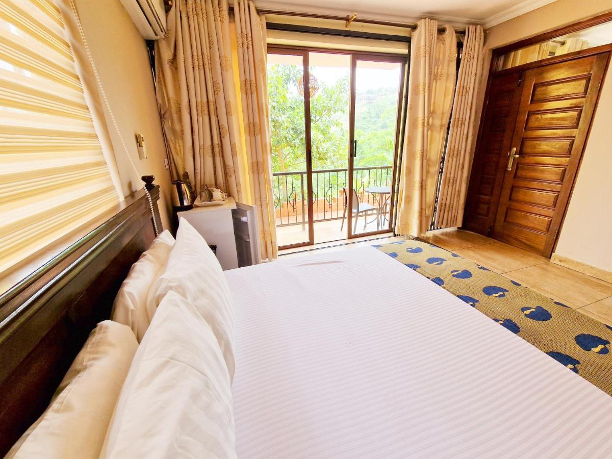 Cactus Creek Hotel Aburi Exterior foto